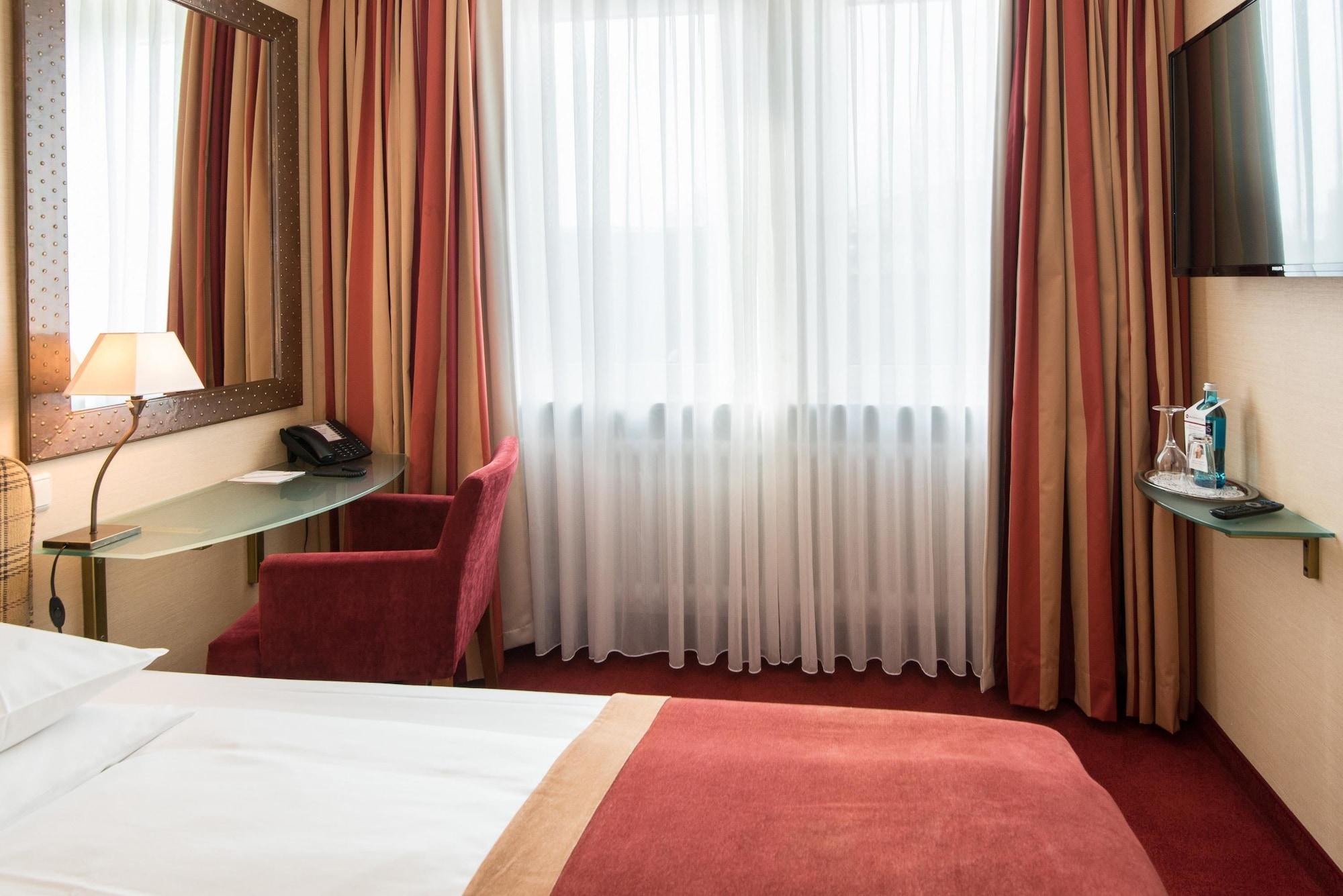 Best Western Plus Hotel St. Raphael Хамбург Екстериор снимка
